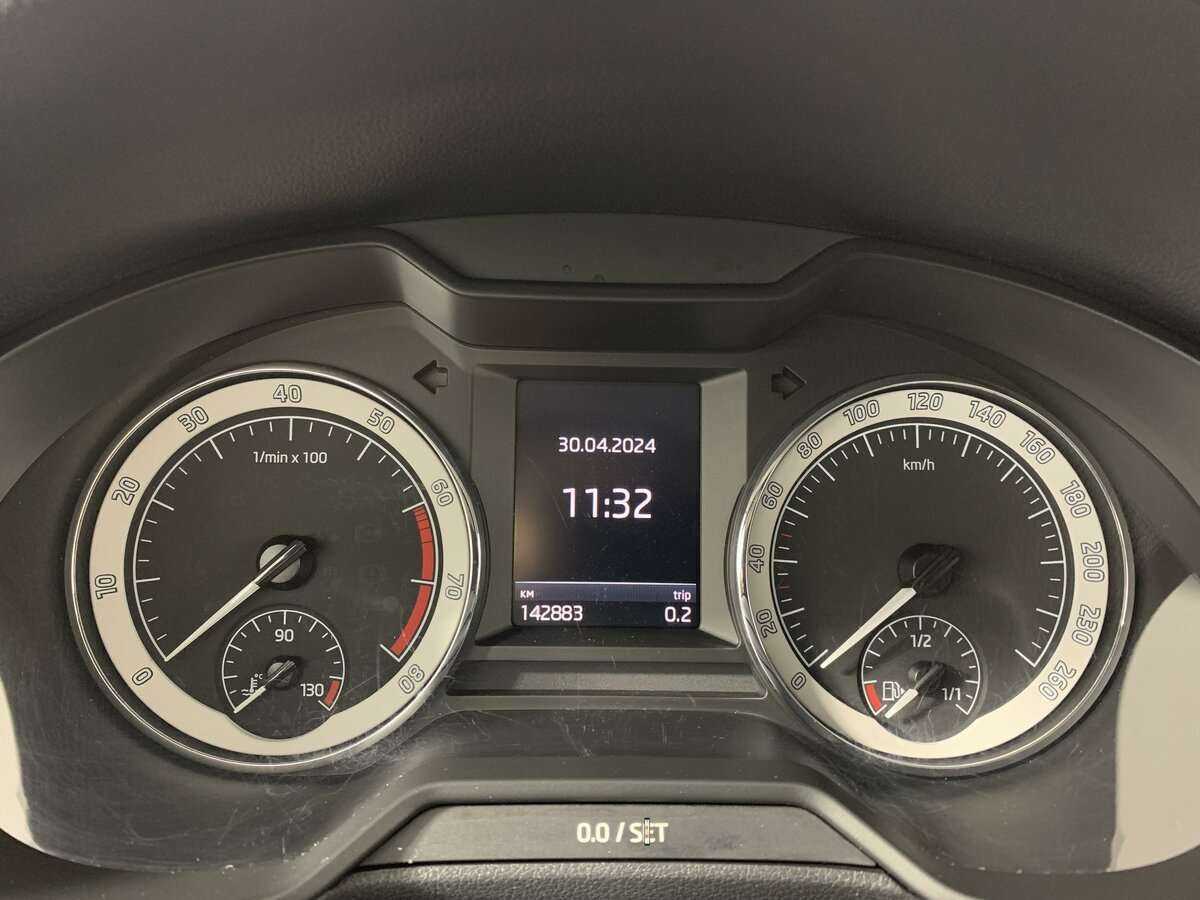 Б/У Шкода Октавия 2018 года. Фото: #10