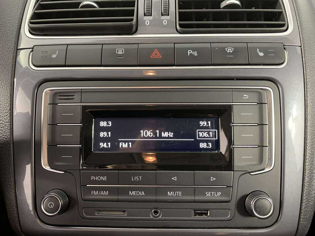 Б/У Фольксваген Поло 2020 года. Фото: #8