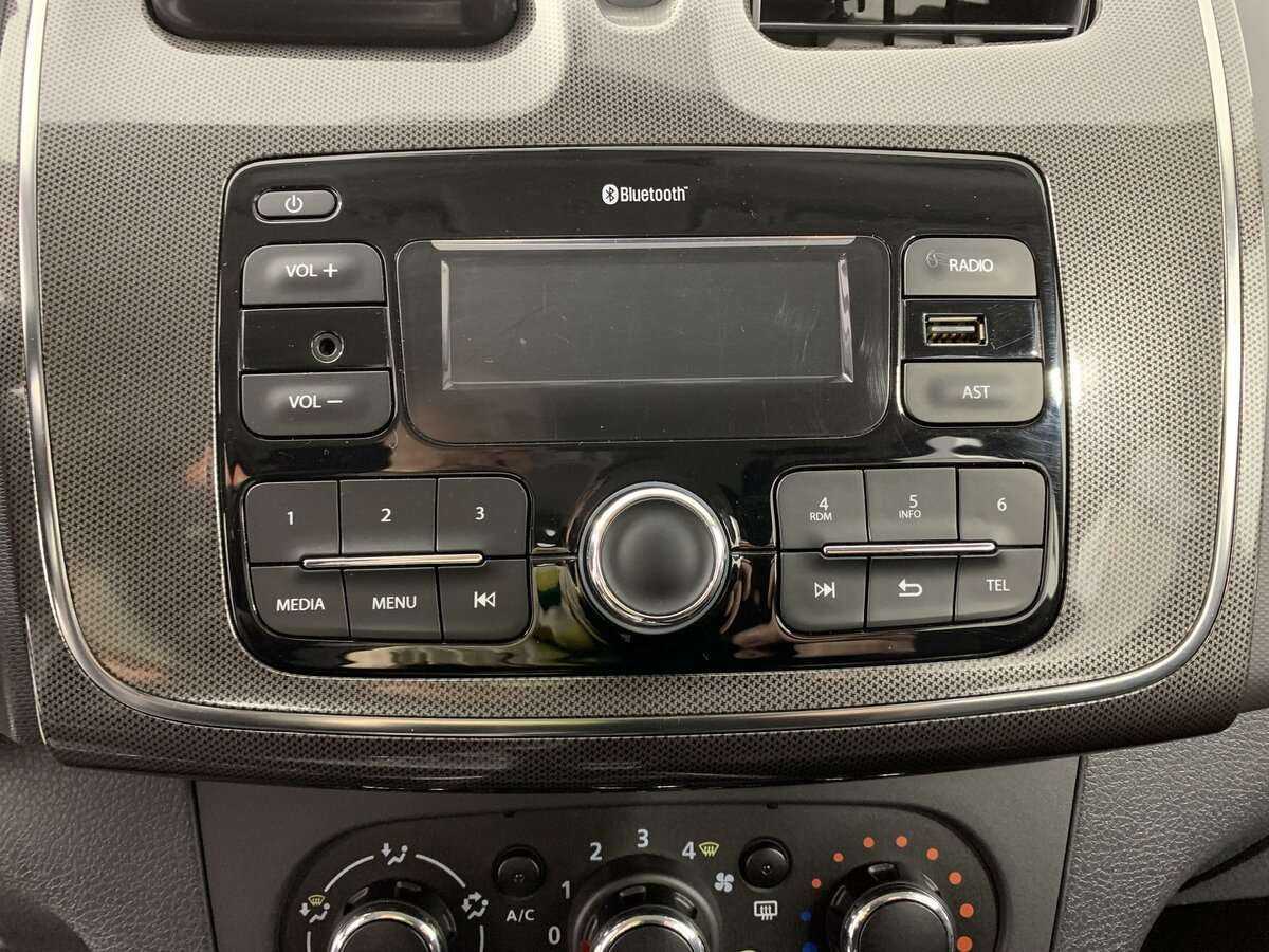 Б/У Рено Логан 2020 года. Фото: #14