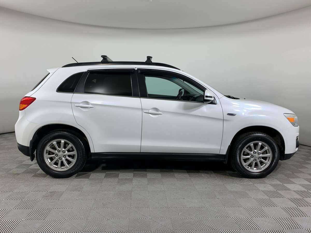 Б/У Митсубиши АС-Икс 2012 года. Фото: #3