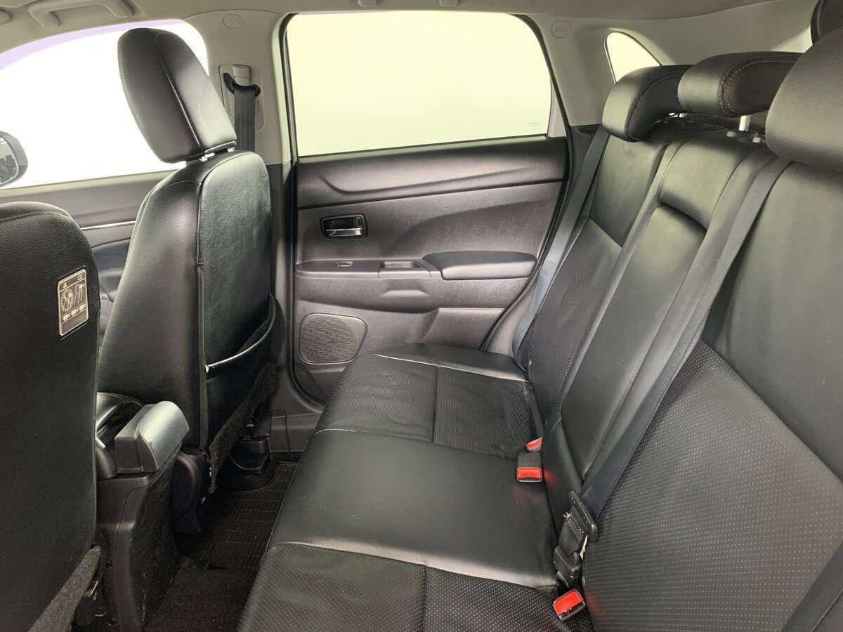 Б/У Митсубиши АС-Икс 2012 года. Фото: #18