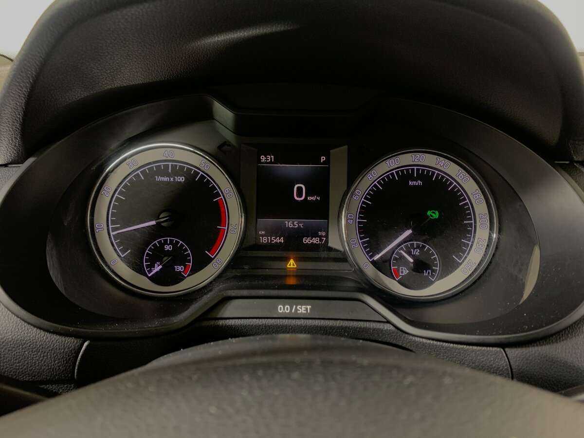 Б/У Шкода Октавия 2018 года. Фото: #11