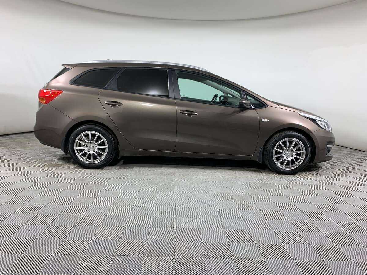 Б/У Киа Сид 2017 года. Фото: #3