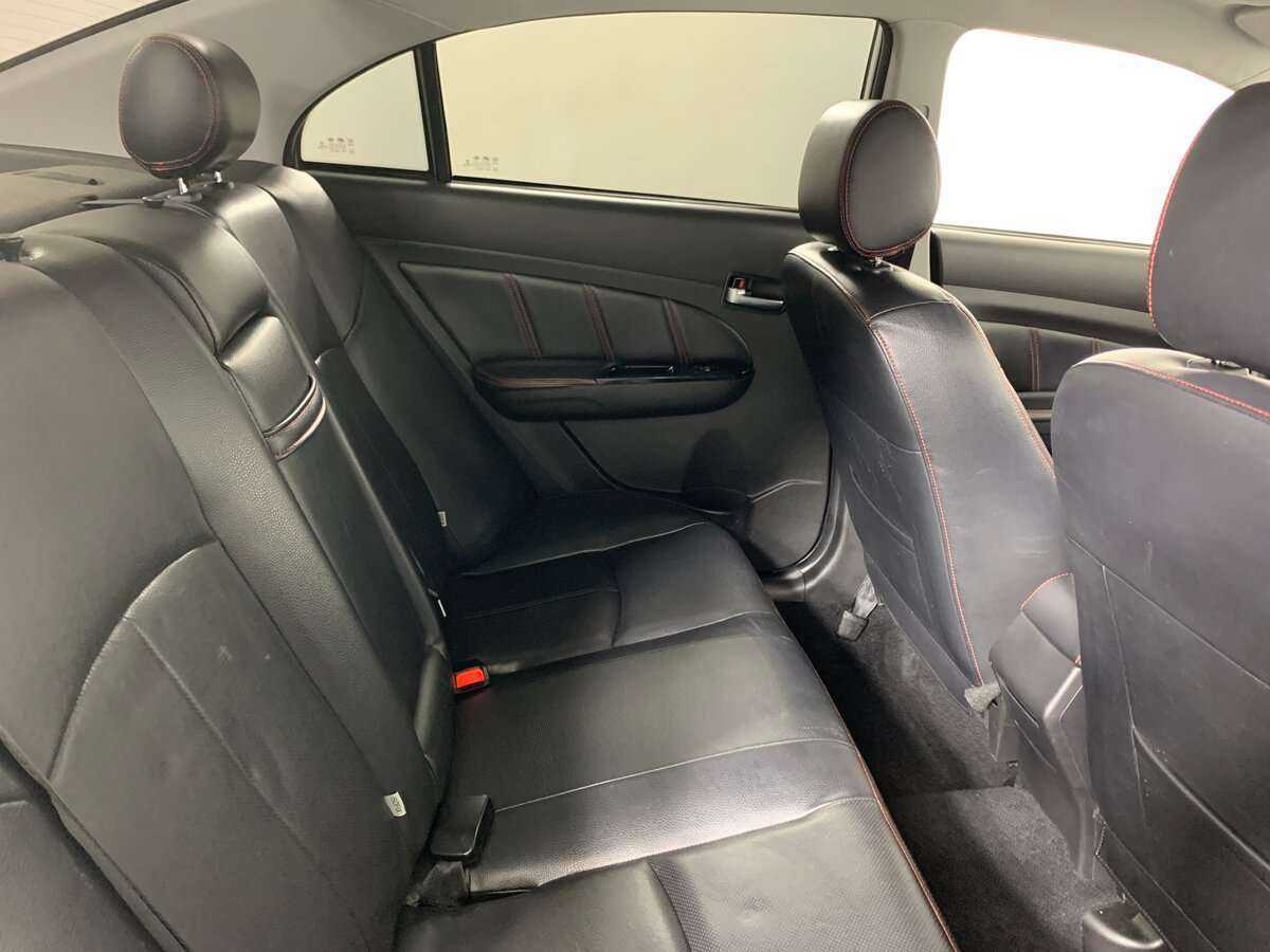 Б/У Лифан Солано 2016 года. Фото: #14