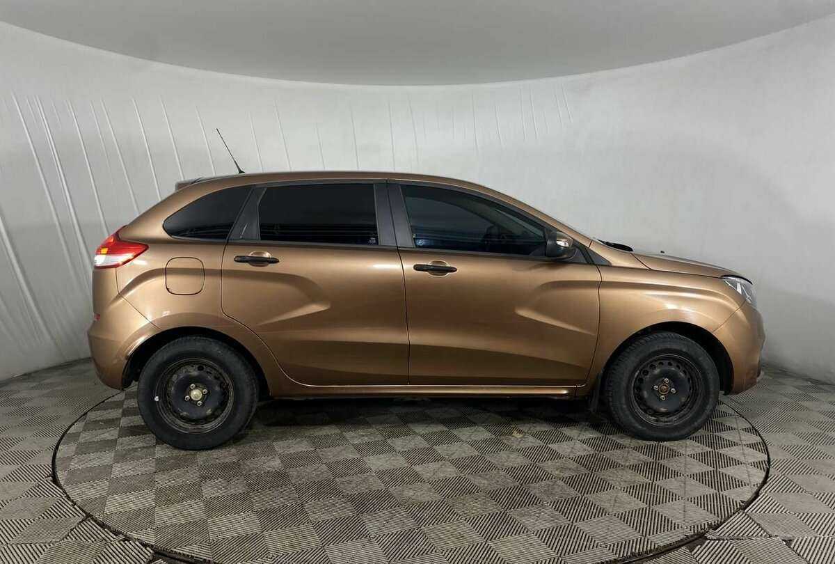 Б/У Лада (ВАЗ) ИКСРЭЙ 2018 года. Фото: #3