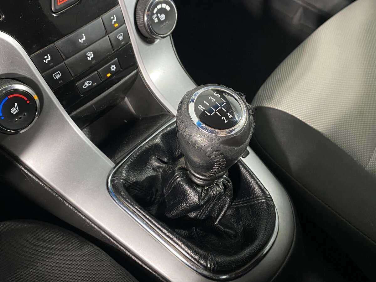 Б/У Шевроле Круз 2012 года. Фото: #11