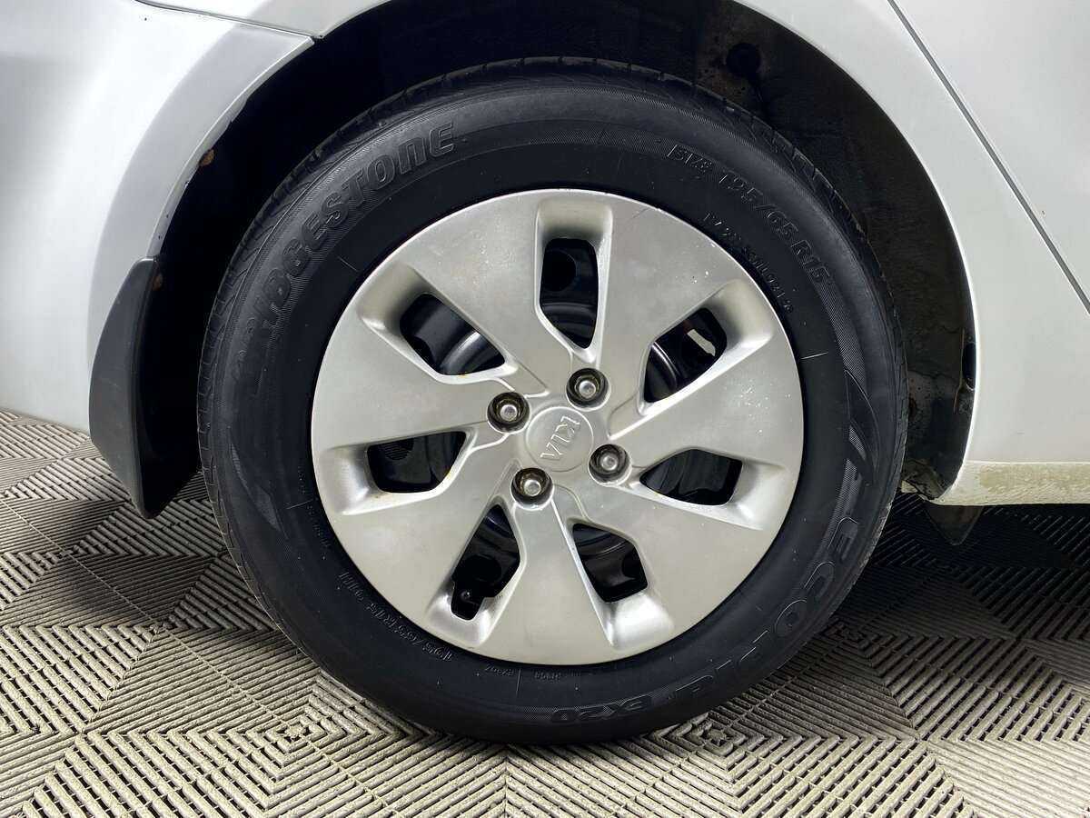 Б/У Киа Рио 2014 года. Фото: #18