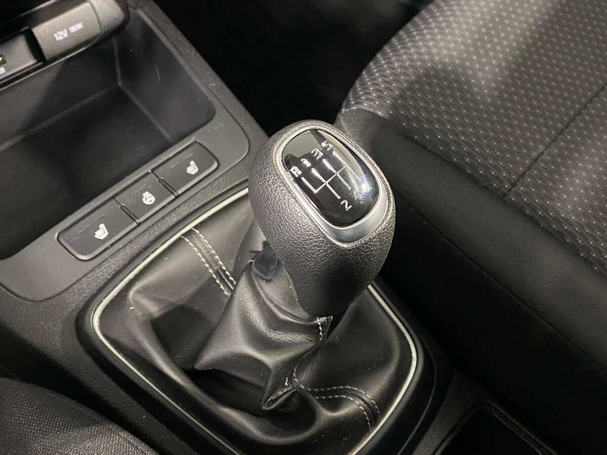 Б/У Киа Рио 2021 года. Фото: #11