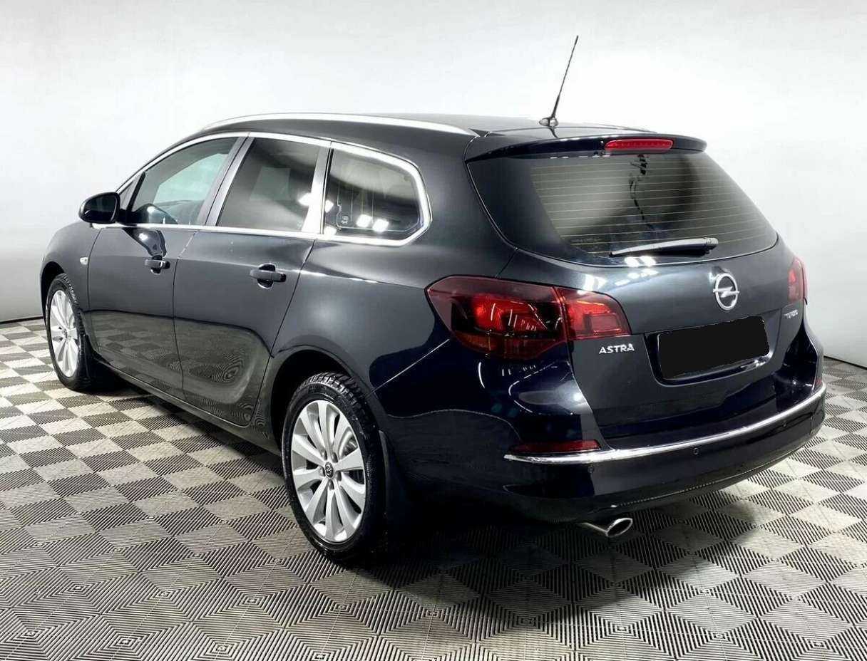Б/У Опель Астра 2013 года. Фото: #6