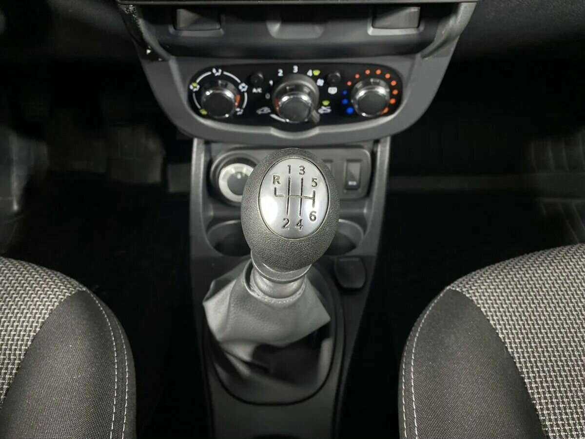 Б/У Рено Дастер 2018 года. Фото: #9