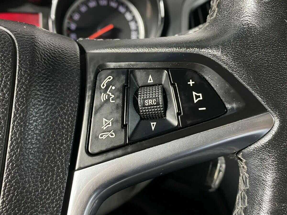 Б/У Опель Астра 2013 года. Фото: #13