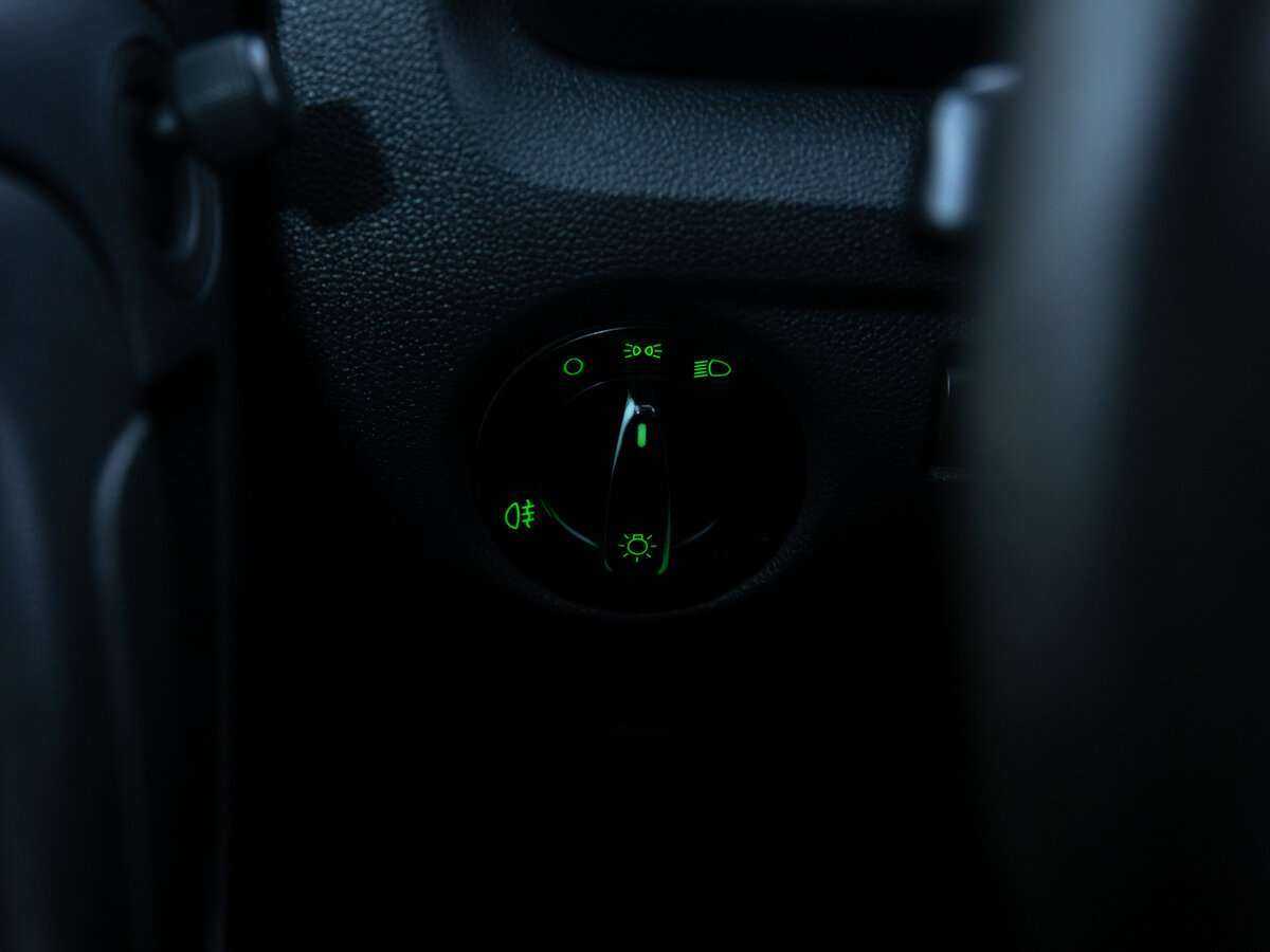 Б/У Шкода Фабия 2013 года. Фото: #12