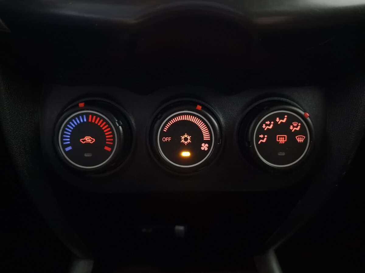 Б/У Митсубиши АС-Икс 2013 года. Фото: #8