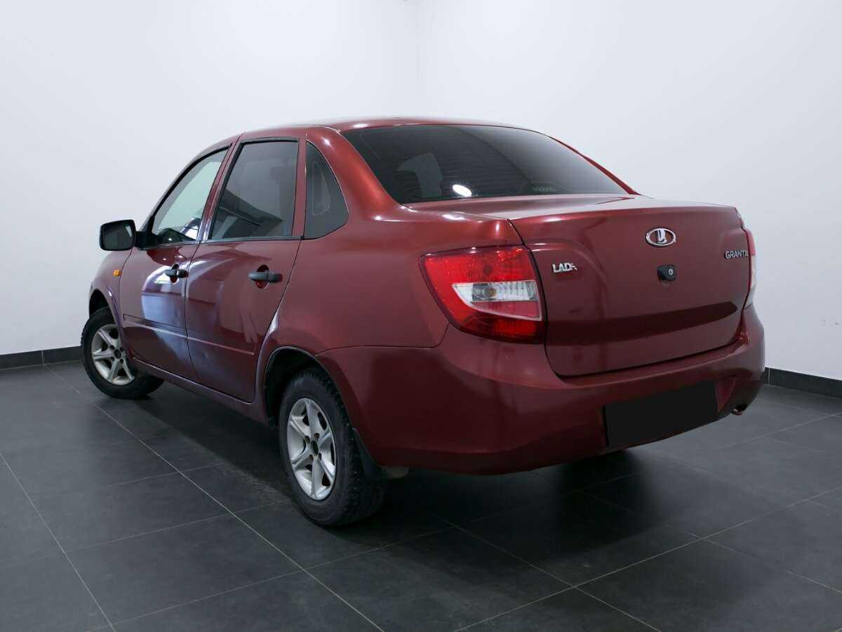 Б/У Лада (ВАЗ) Гранта 2017 года. Фото: #3