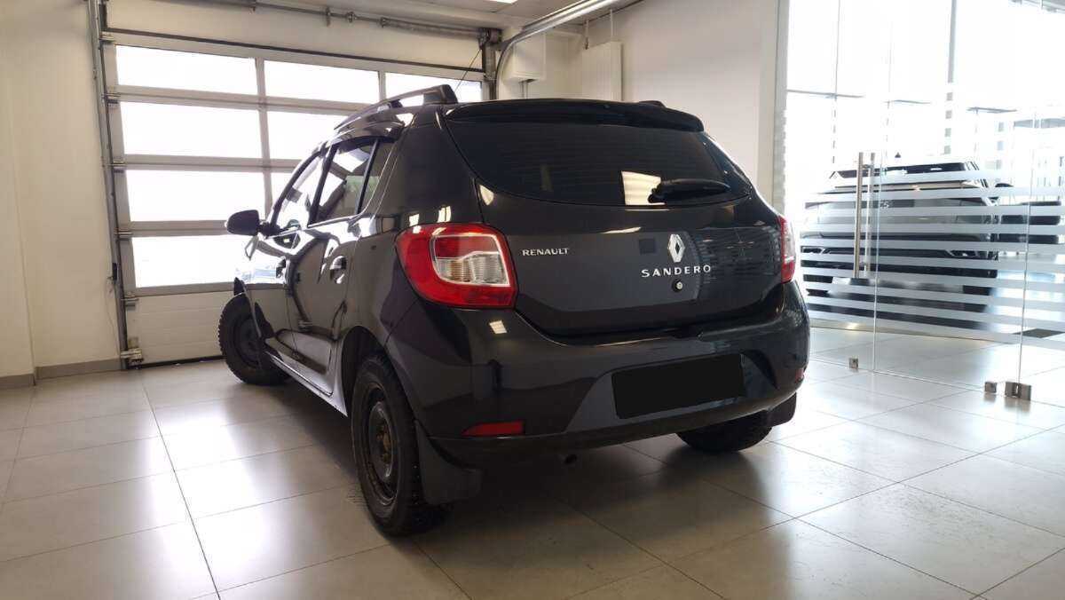 Б/У Рено Сандеро 2019 года. Фото: #3