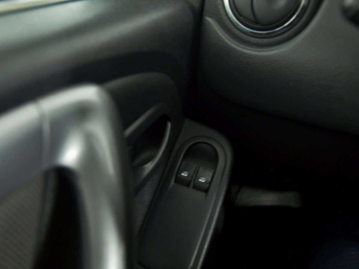 Б/У Рено Дастер 2012 года. Фото: #13