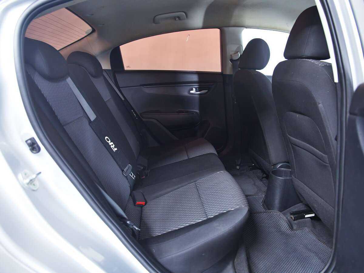 Б/У Киа Рио 2017 года. Фото: #17