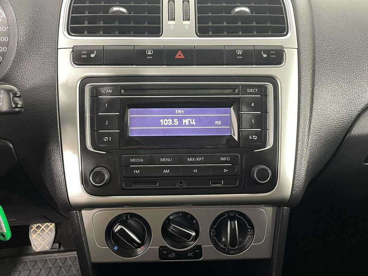 Б/У Фольксваген Поло 2013 года. Фото: #12