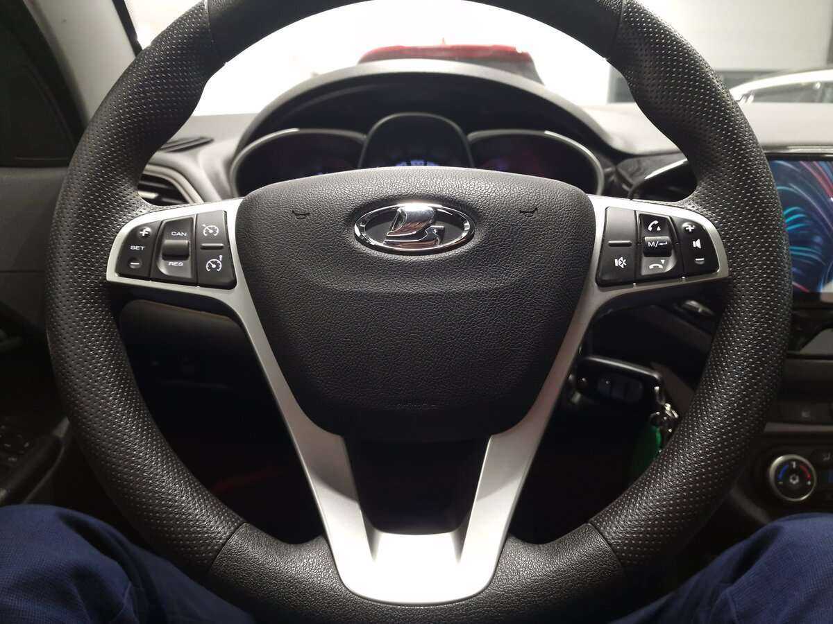 Б/У Лада (ВАЗ) Веста 2018 года. Фото: #3