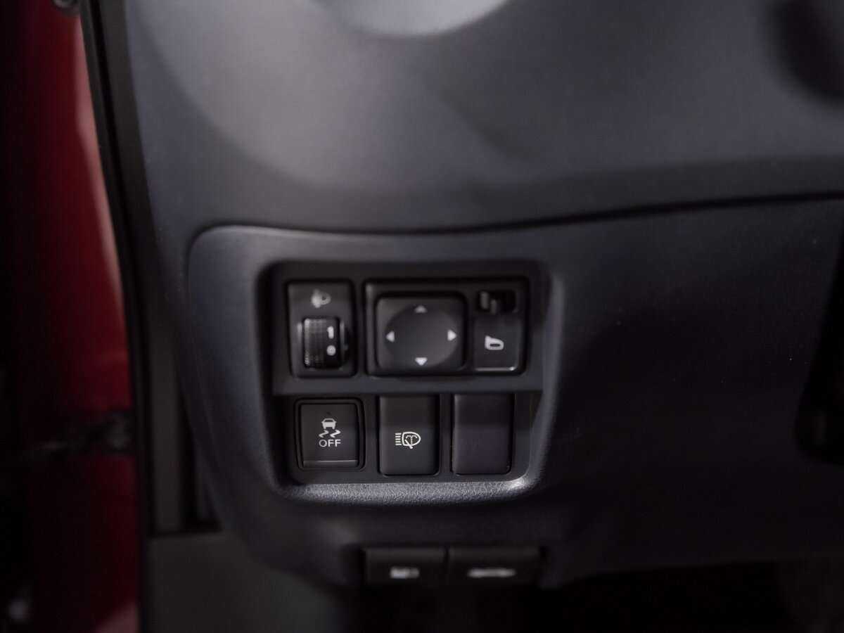 Б/У Ниссан Жук 2012 года. Фото: #11