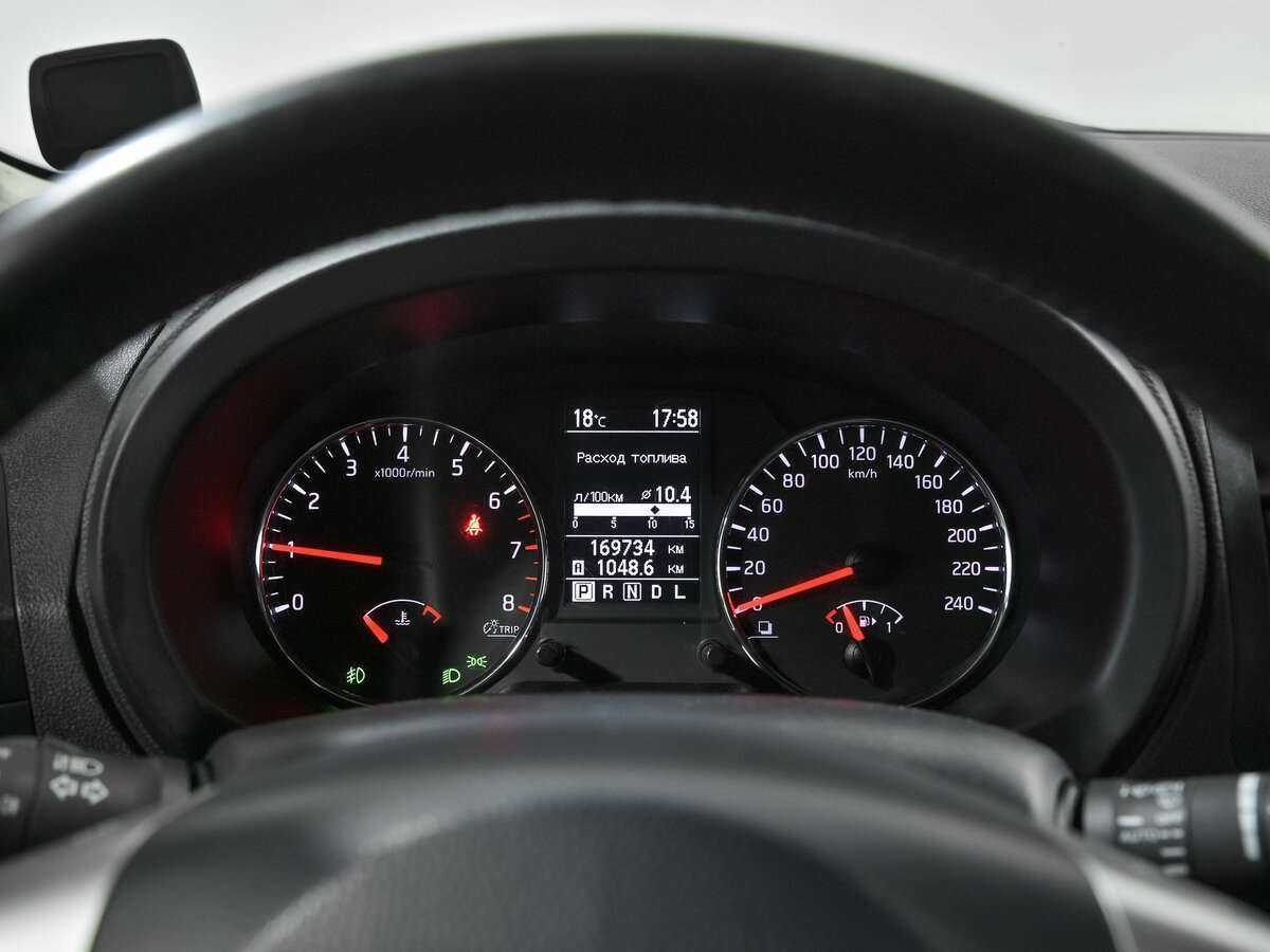 Б/У Ниссан Икс-Трейл 2014 года. Фото: #6