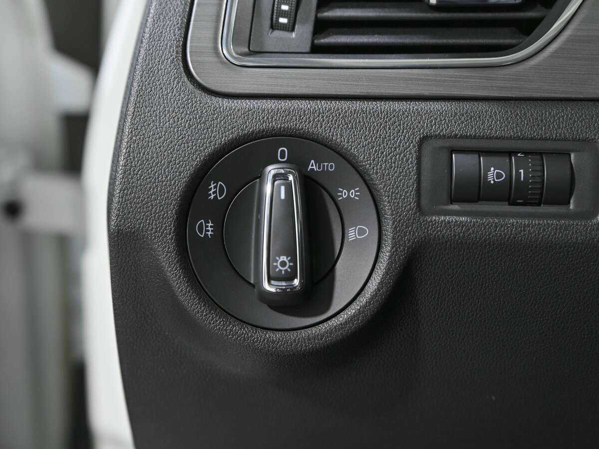 Б/У Шкода Рапид 2019 года. Фото: #12