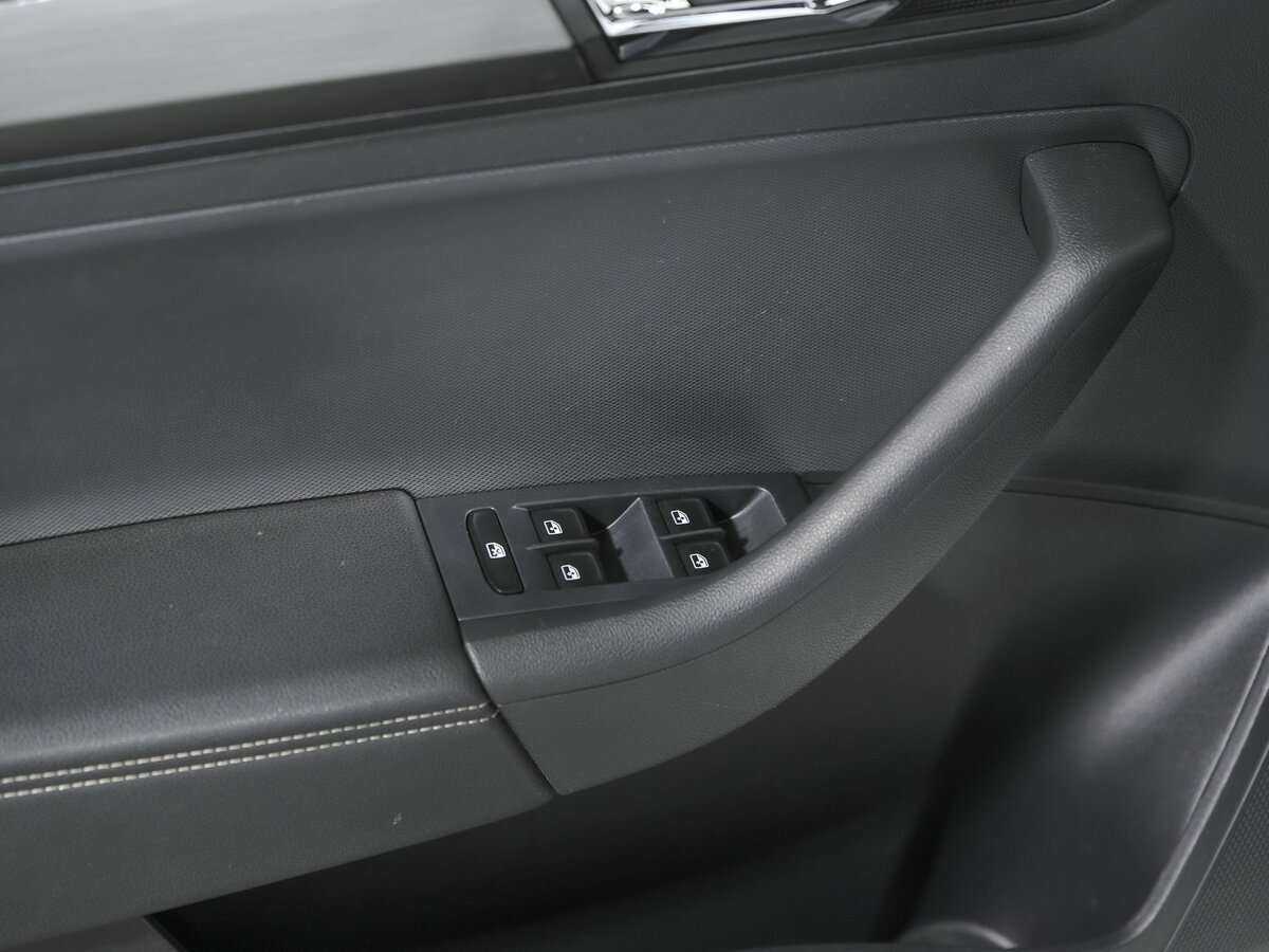 Б/У Шкода Рапид 2019 года. Фото: #13