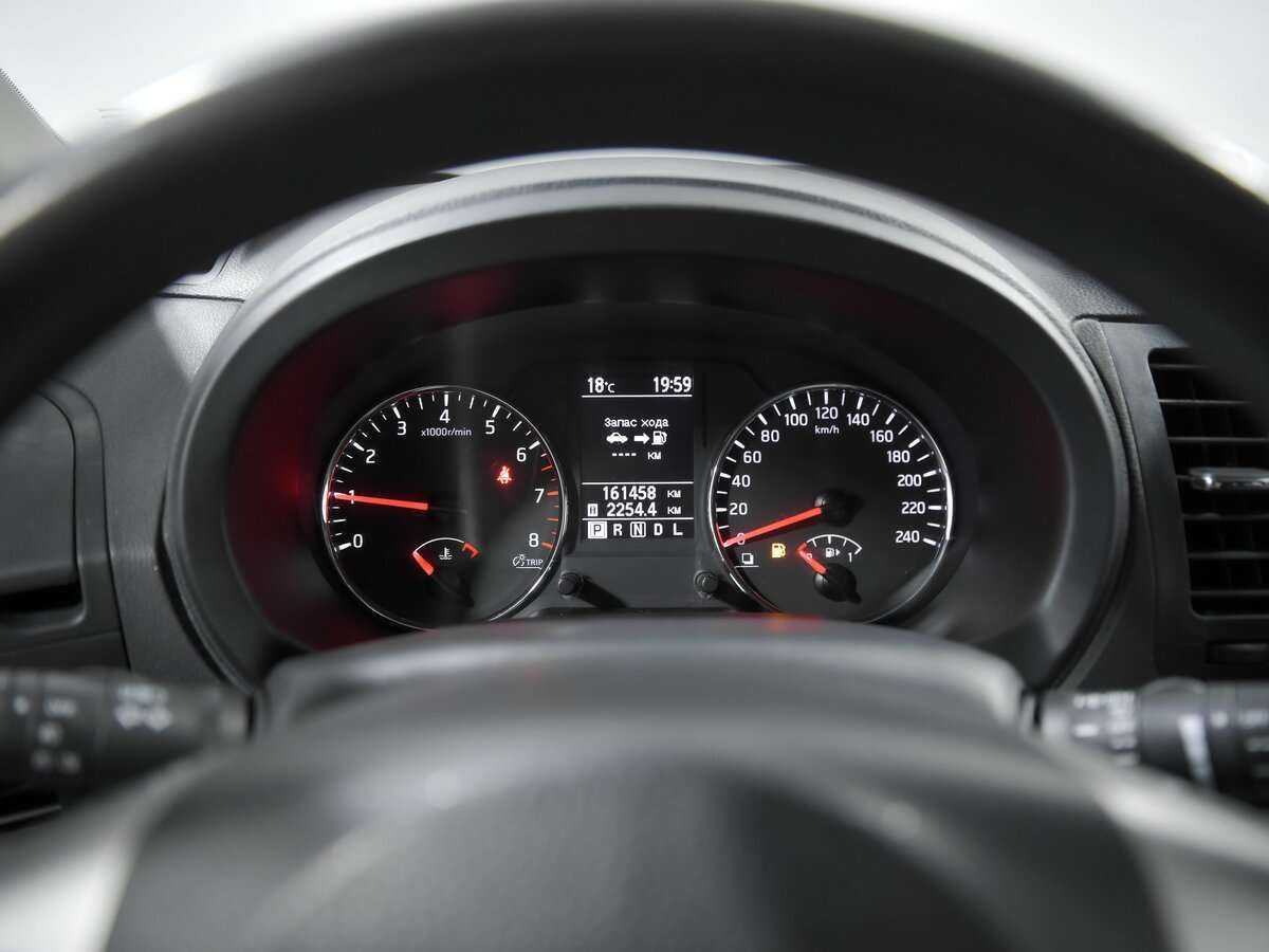 Б/У Ниссан Икс-Трейл 2014 года. Фото: #5