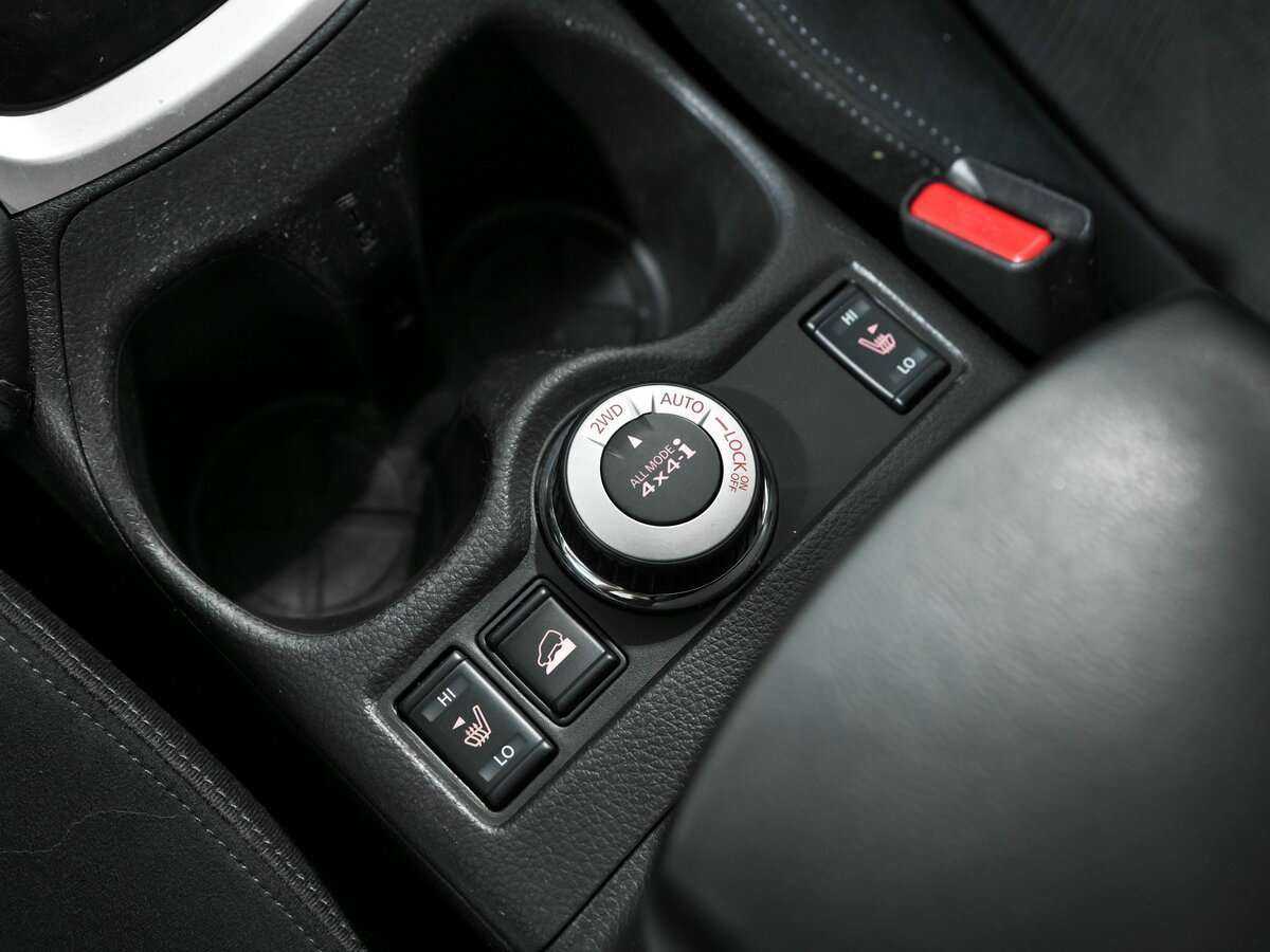 Б/У Ниссан Икс-Трейл 2015 года. Фото: #14