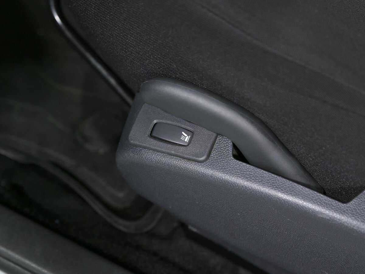 Б/У Ниссан Альмера 2018 года. Фото: #12