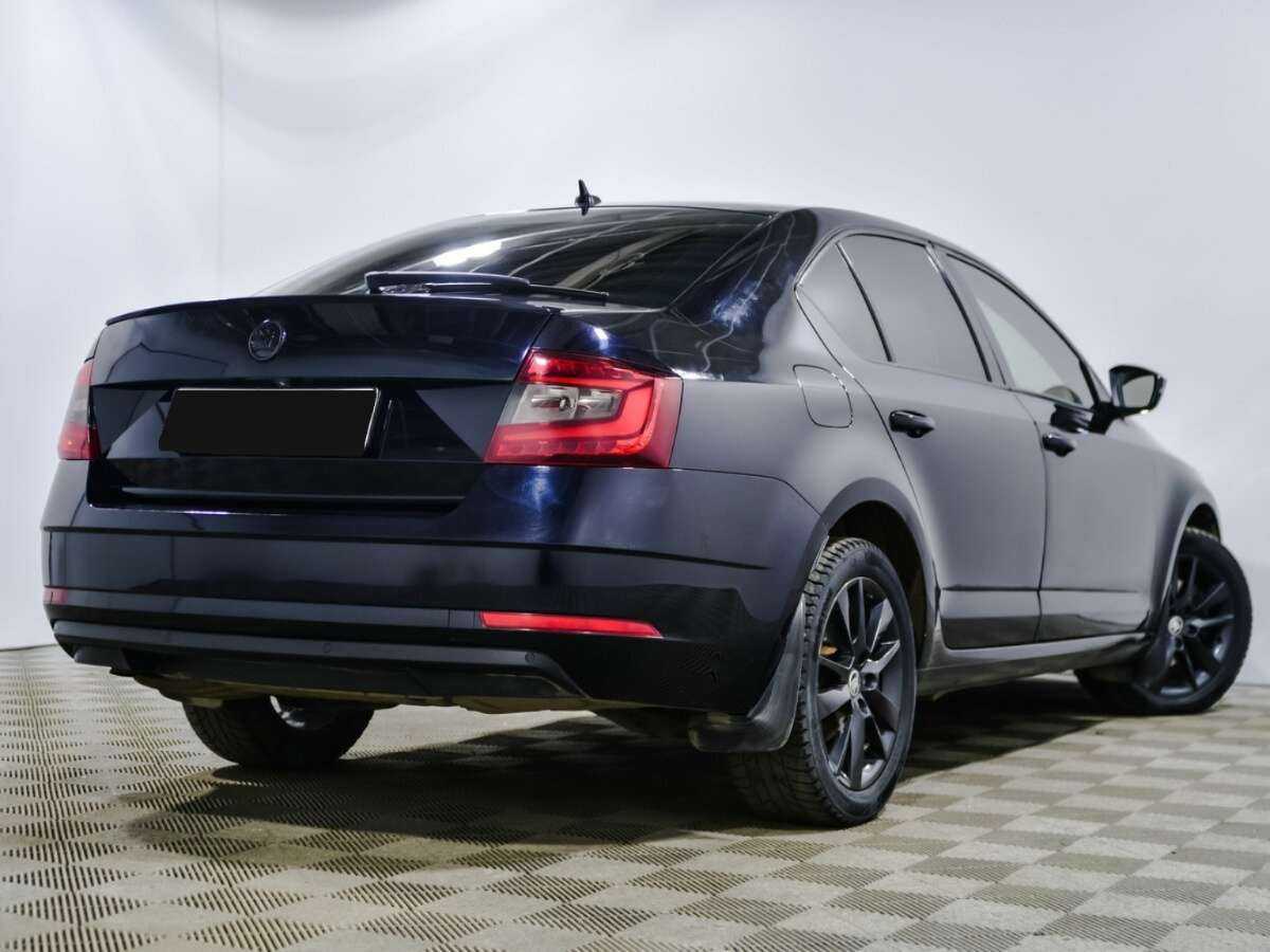 Б/У Шкода Октавия 2017 года. Фото: #2