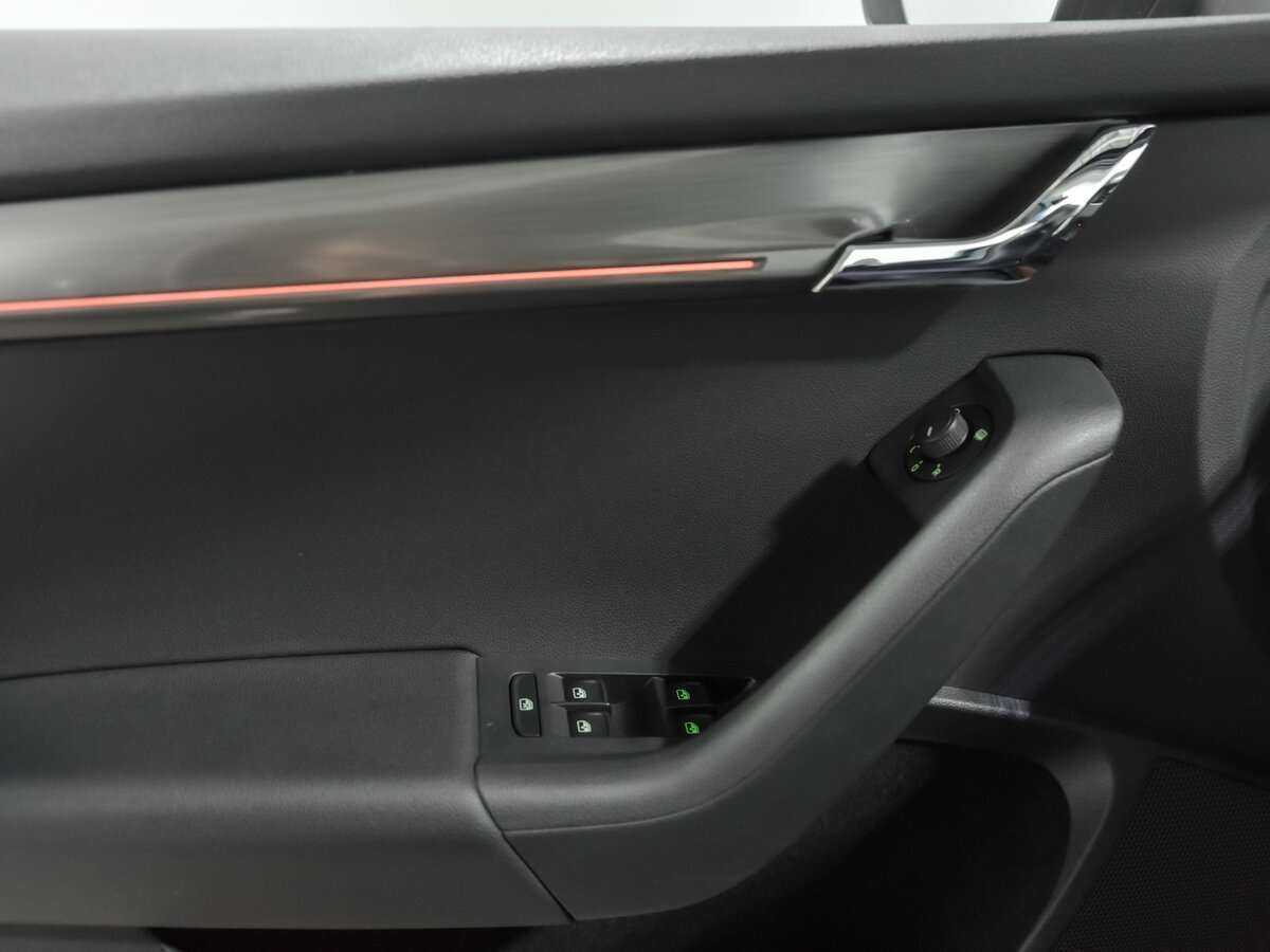 Б/У Шкода Октавия 2017 года. Фото: #12