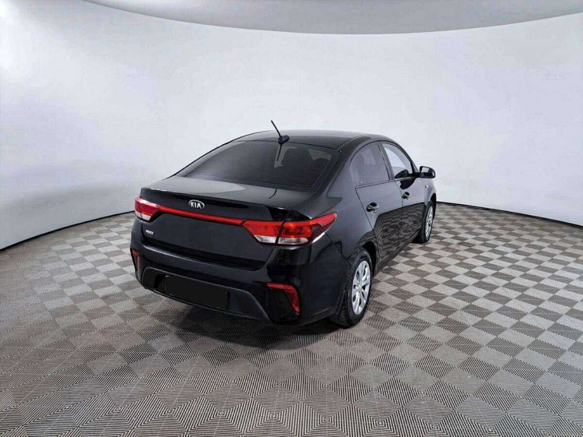 Б/У Киа Рио 2017 года. Фото: #4