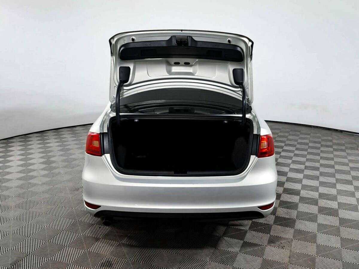 Б/У Фольксваген Джетта 2014 года. Фото: #9