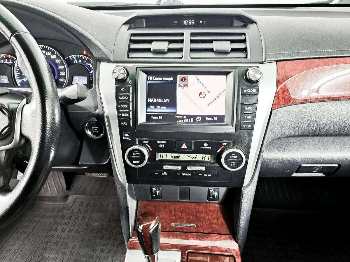 Б/У Тойота Камри 2014 года. Фото: #10