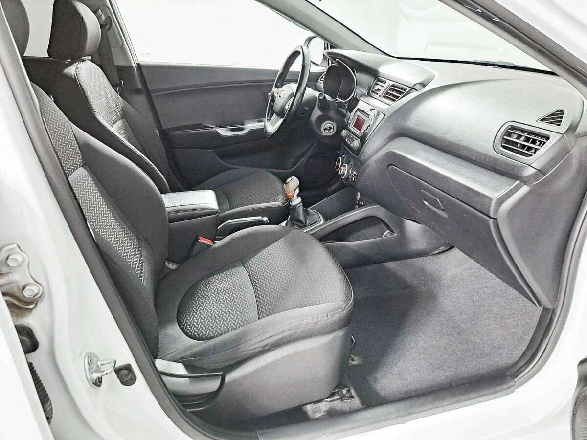 Б/У Киа Рио 2014 года. Фото: #8