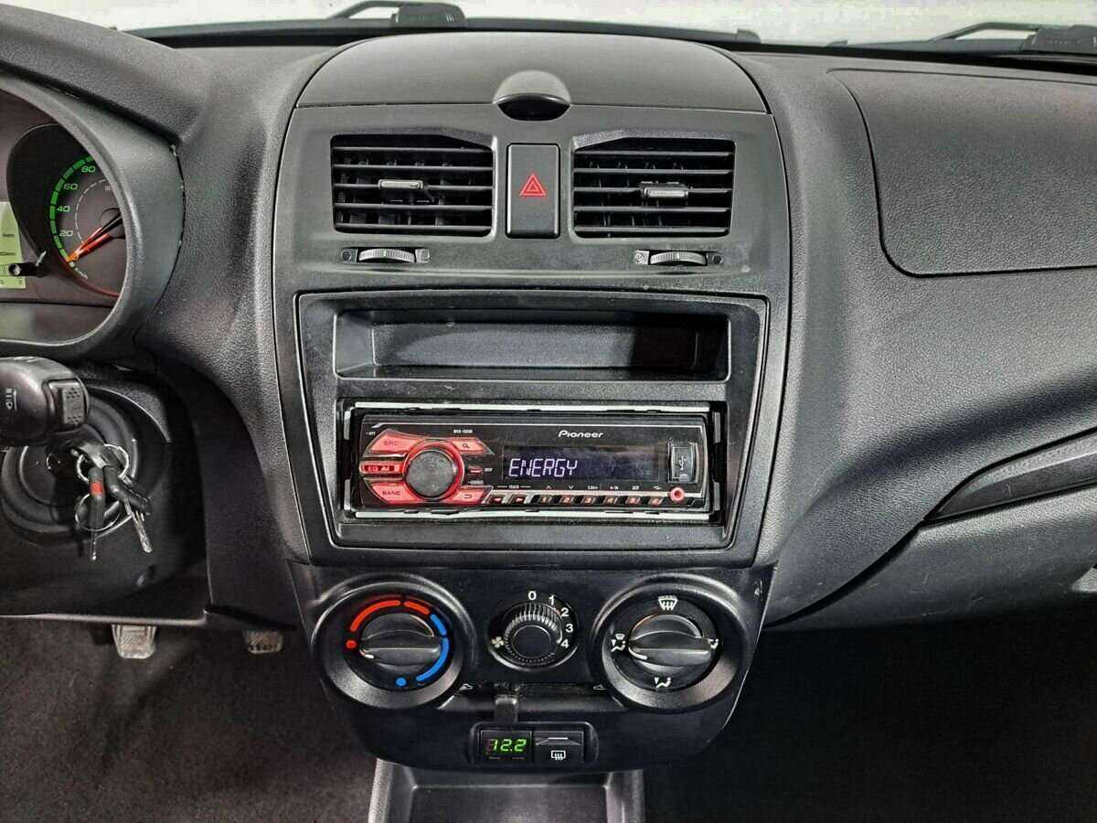 Б/У Лада (ВАЗ) Калина 2014 года. Фото: #12