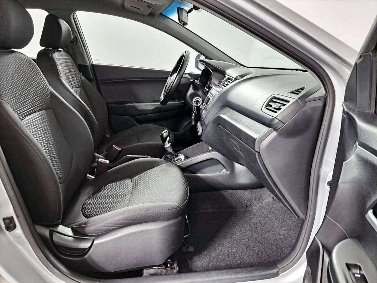 Б/У Киа Рио 2015 года. Фото: #8