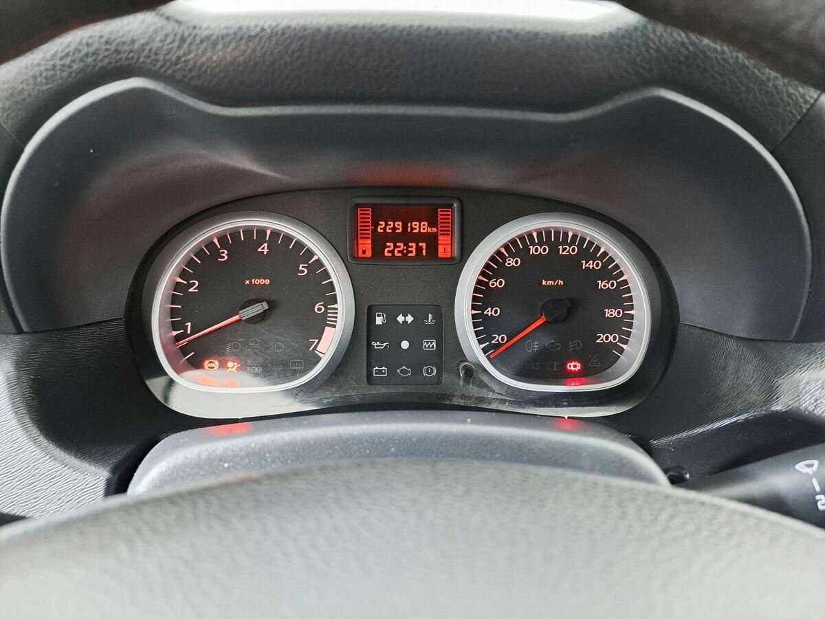 Б/У Рено Дастер 2012 года. Фото: #10