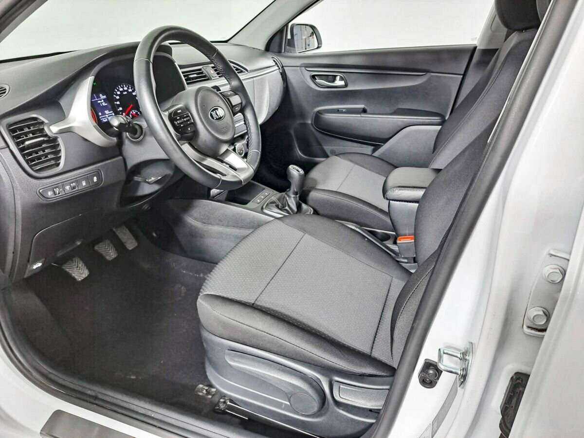 Б/У Киа Рио 2021 года. Фото: #13