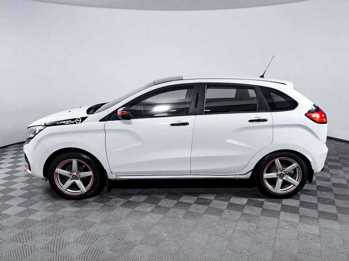 Б/У Лада (ВАЗ) ИКСРЭЙ 2017 года. Фото: #7