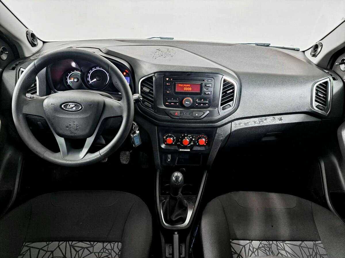 Б/У Лада (ВАЗ) ИКСРЭЙ 2017 года. Фото: #11