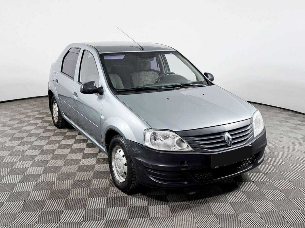 Б/У Рено Логан 2012 года. Фото: #2
