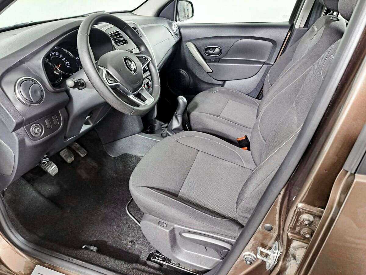 Б/У Рено Сандеро 2020 года. Фото: #13