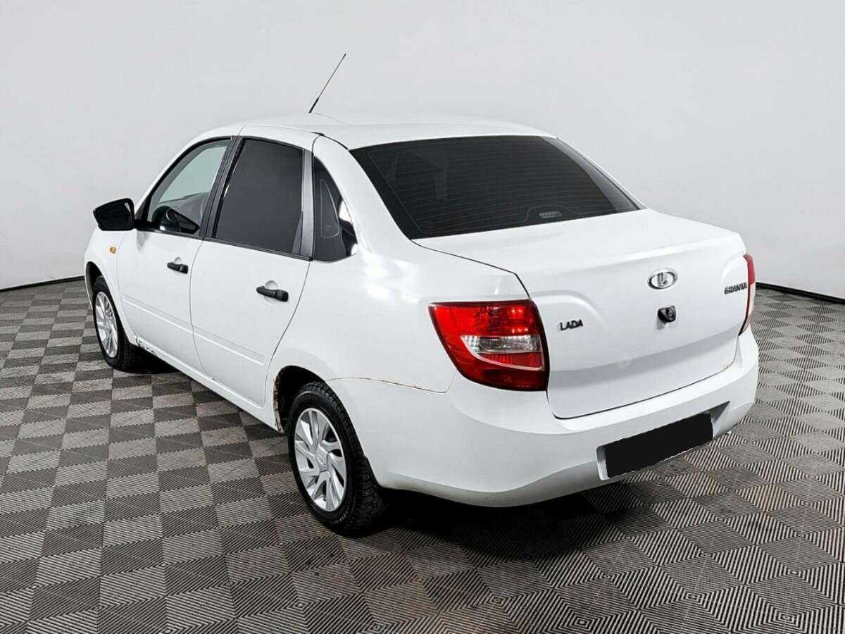 Б/У Лада (ВАЗ) Гранта 2016 года. Фото: #6