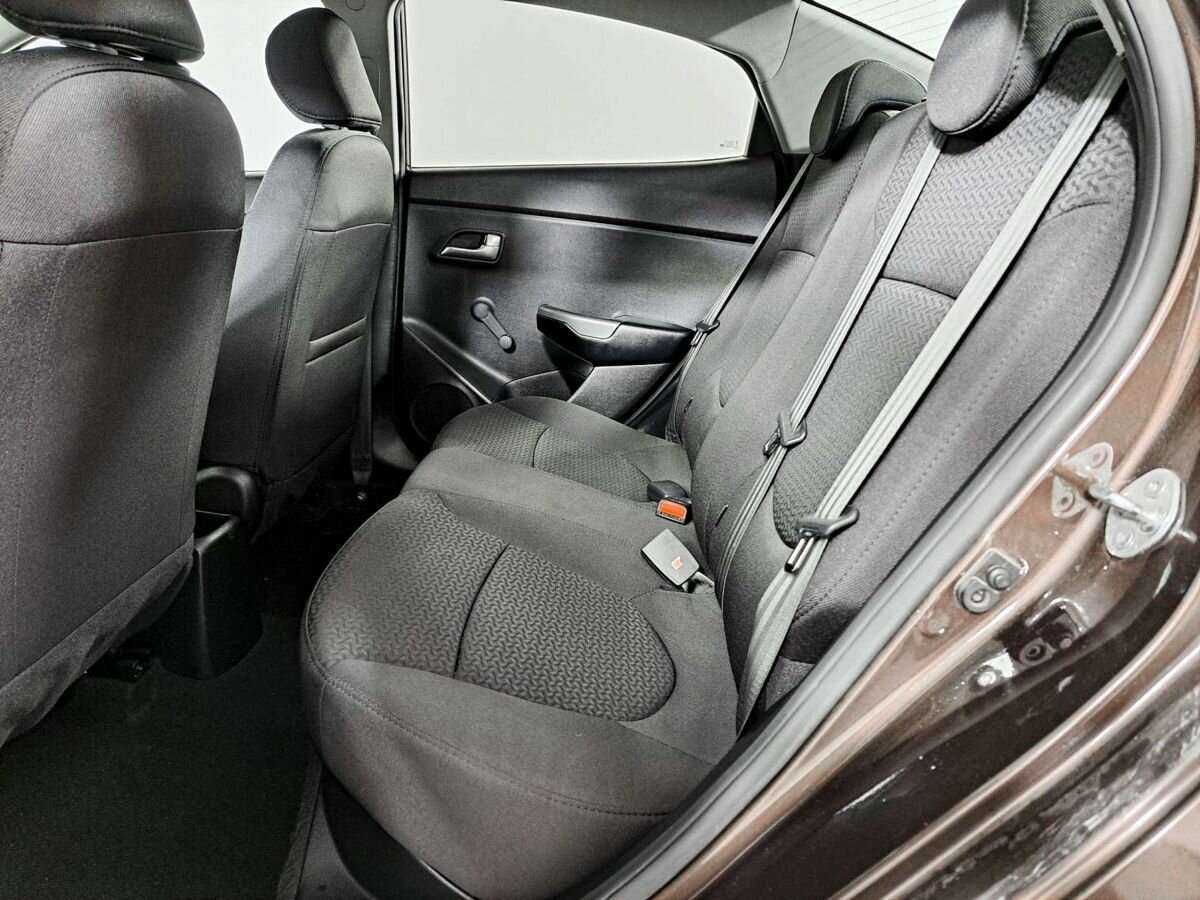 Б/У Киа Рио 2015 года. Фото: #9