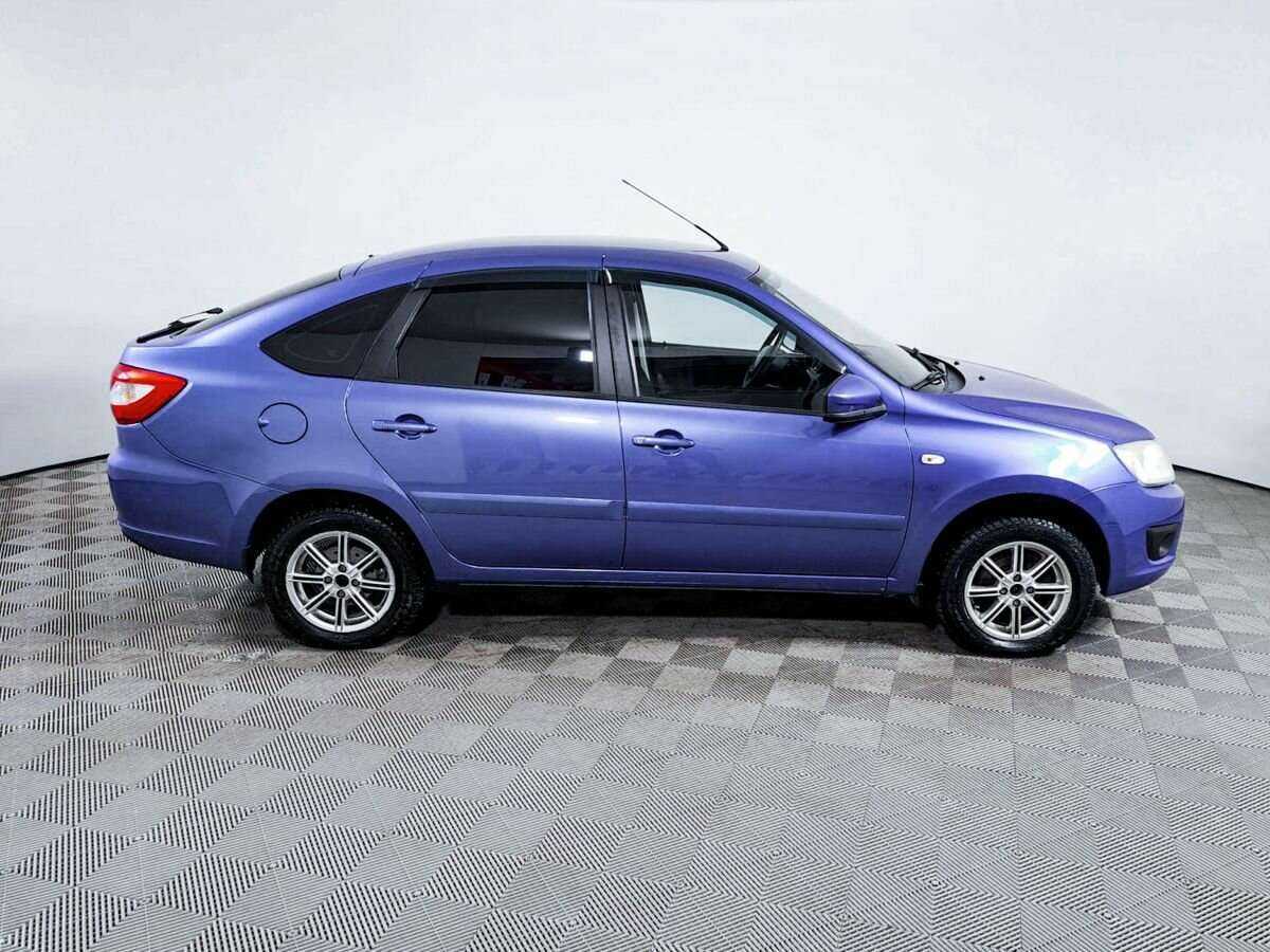 Б/У Лада (ВАЗ) Гранта 2016 года. Фото: #3