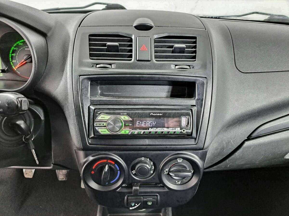 Б/У Лада (ВАЗ) Калина 2015 года. Фото: #11