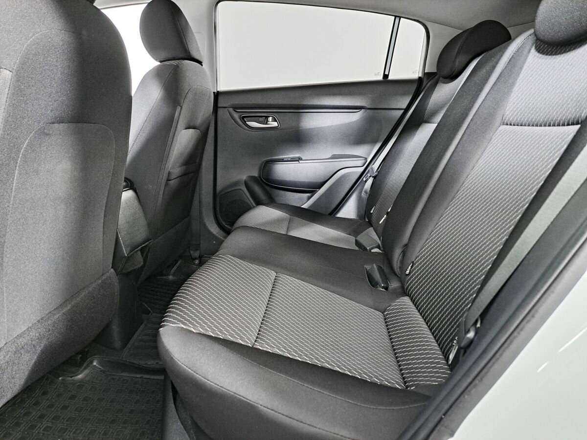 Б/У Киа Рио 2018 года. Фото: #9