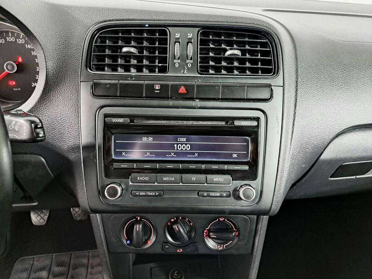 Б/У Фольксваген Поло 2012 года. Фото: #14